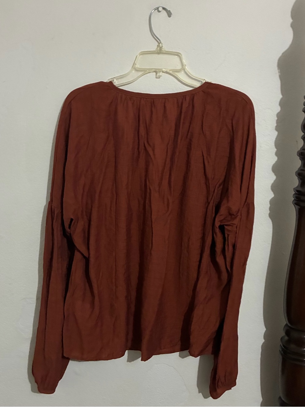 Rust Brown V-Neck Balloon Sleeve Tunic Top - Picture 4 of 5